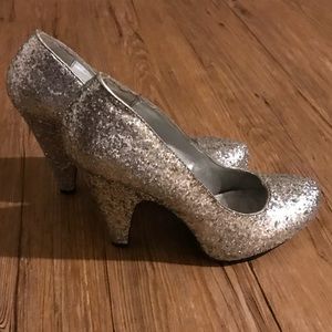 Charlotte Russe Silver Glitter Party Heels Size 9